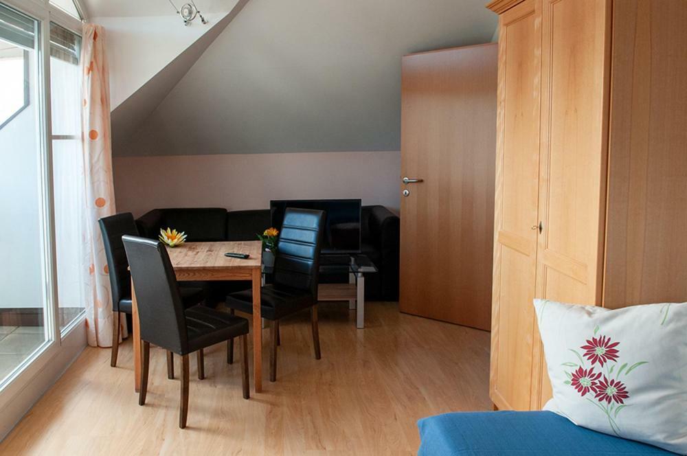 Pension Hiesel-Villa Untersbergblick Anthering Екстериор снимка